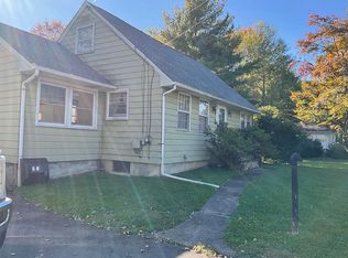 1636 Harb Rocktown Rd, Lambertville, NJ 08530