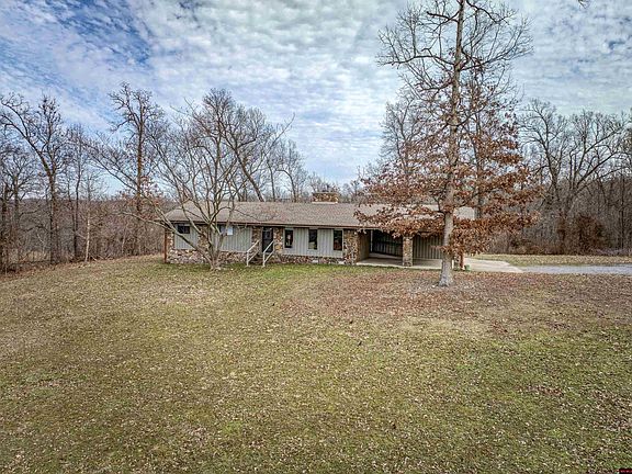 2nd image of 200 Dogwood Blvd