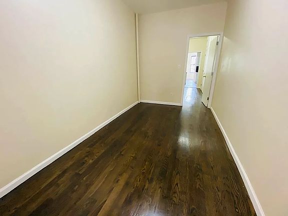 2nd image of 1827 George St APT 3L