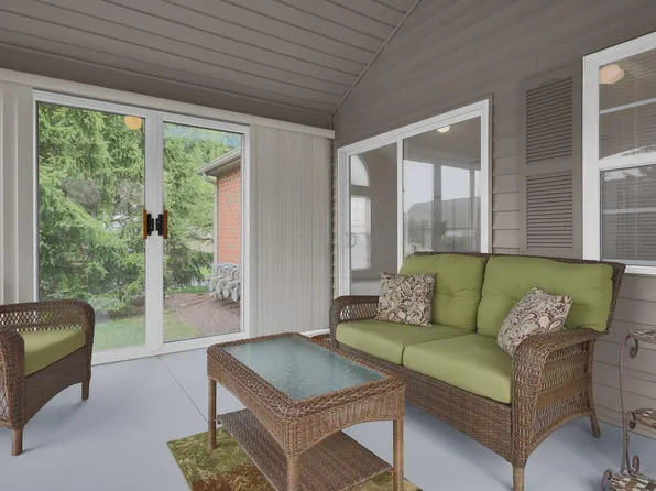 6836 Silverrock Dr #28, New Albany, OH 43054