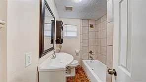 6907 Gainesville St — Photo 13