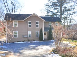 48B Claire Hill Rd #B, Burlington, CT 06013