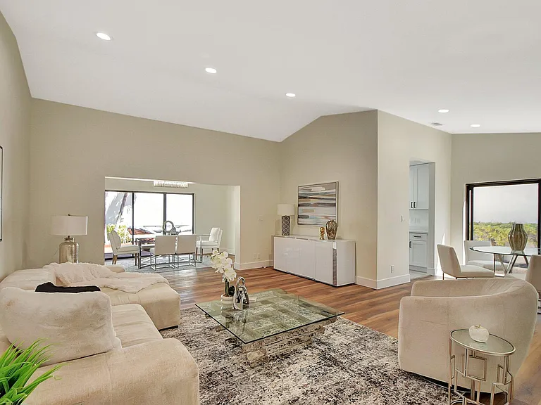 21440 Campo Allegro Dr — Photo 8