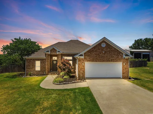 535 Triple J Dr, Lonoke, AR 72086