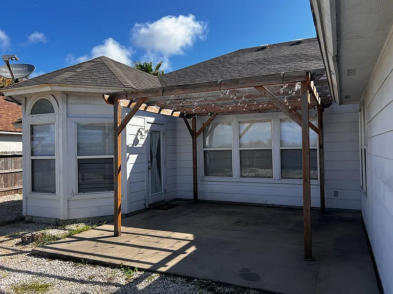 14033 Coquina Bay Ave — Photo 5