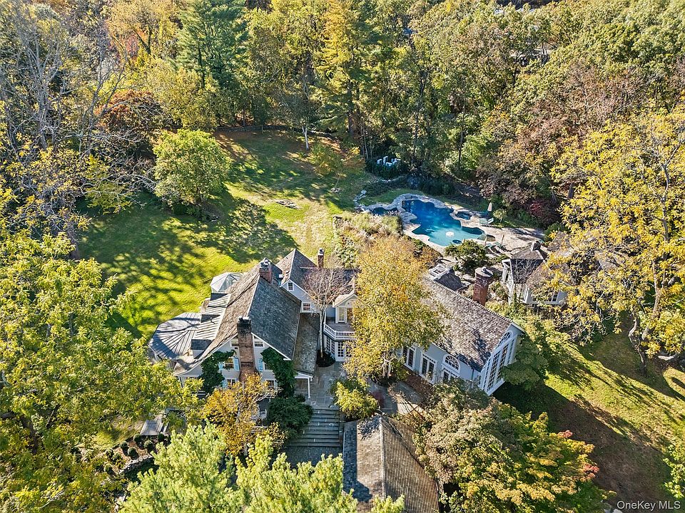 1st image of 19 Winfield Avenue
