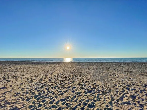 11 Dietrich Cres, Lambton Shores, ON N0M 1T0