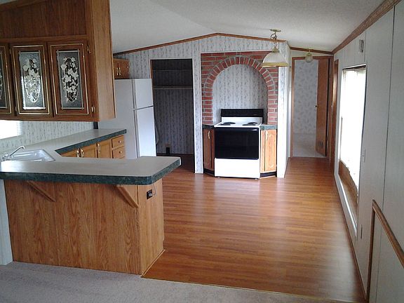 4th image of 115 Redwood Dr