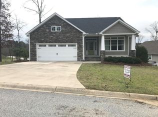107 King Cir, Greenwood, SC 29649