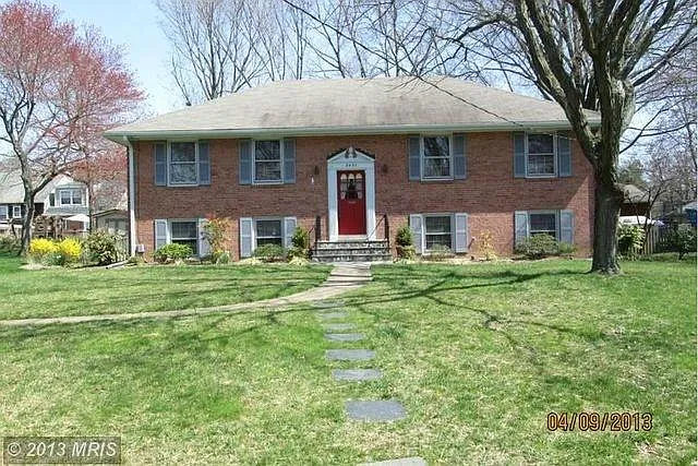 8421 Crown Pl — Photo 4