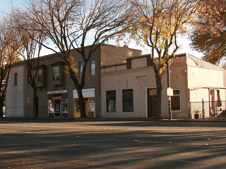 2nd image of 200 6th St