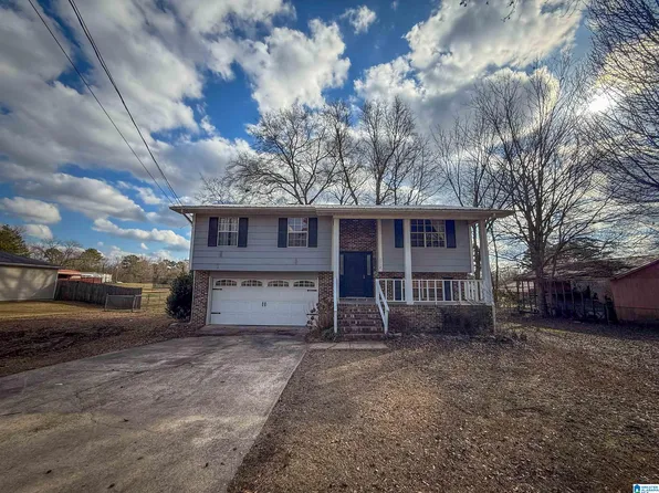 1112 Alpine Dr, Weaver, AL 36277