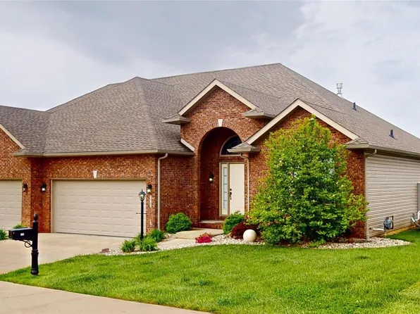 128 Meredith Ln, Glen Carbon, IL 62034