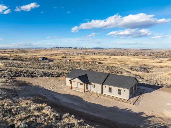 298 Hillside Dr, Lander, WY 82520