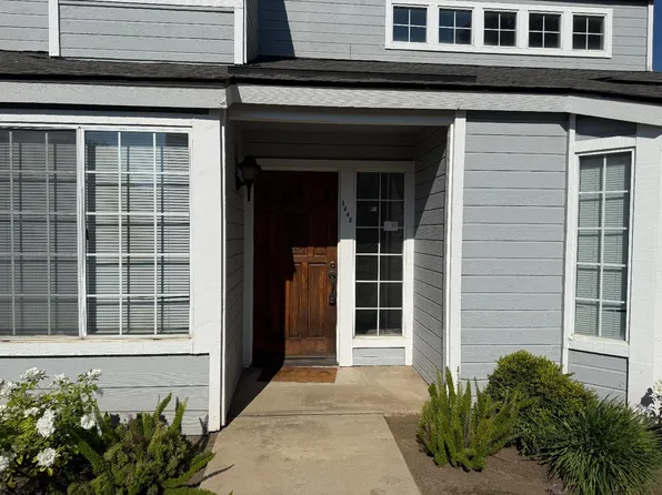 1448 Plymouth Rock Way, Clovis, CA 93612