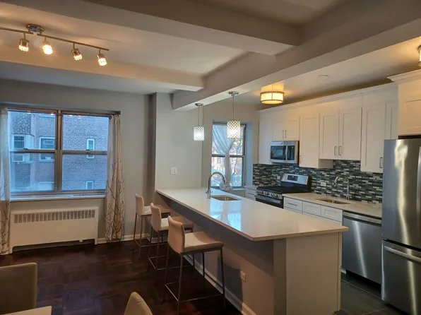 530 Grand Street image 1 of 20