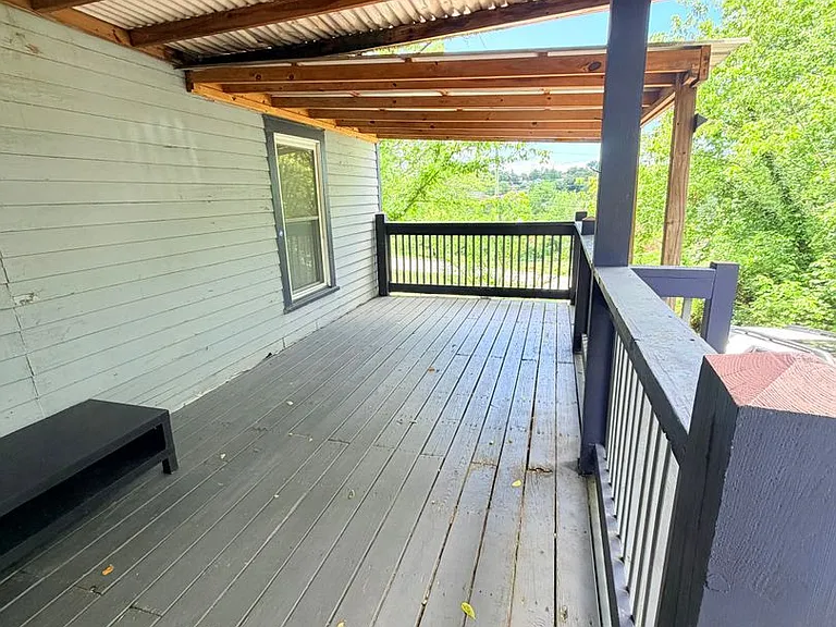 453 W Haywood St #A — Photo 3