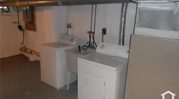 78 E Garfield St — Photo 16