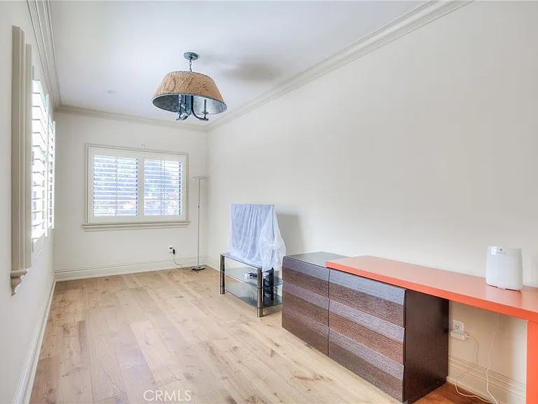 605 Walnut Ave — Photo 54