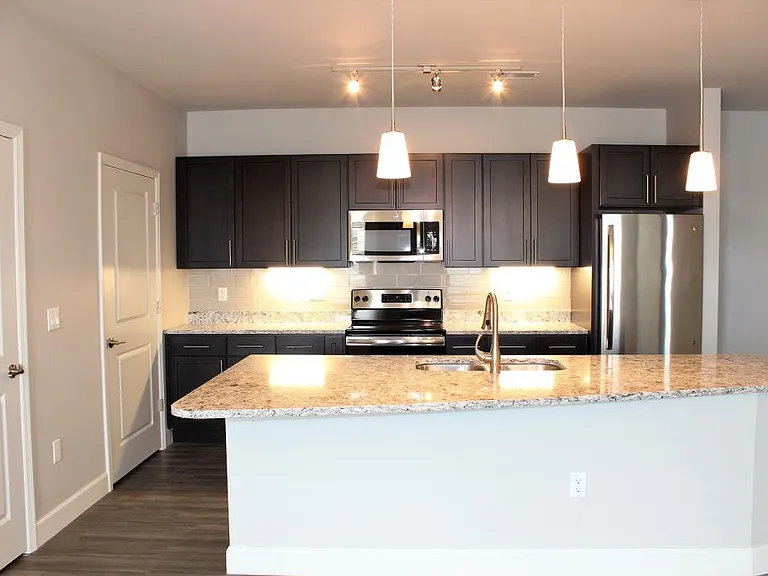 The Vue at Creve Coeur Apartments — Photo 106