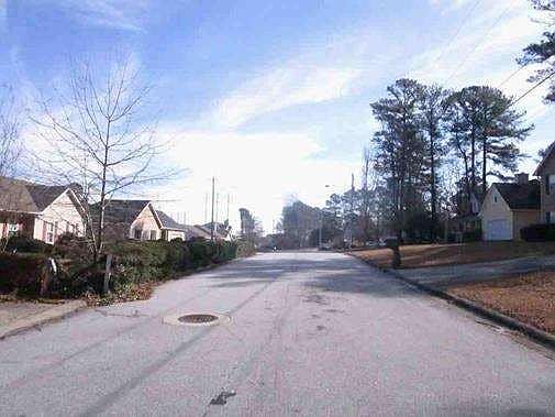 5th image of 3075 Ashly Forest Dr