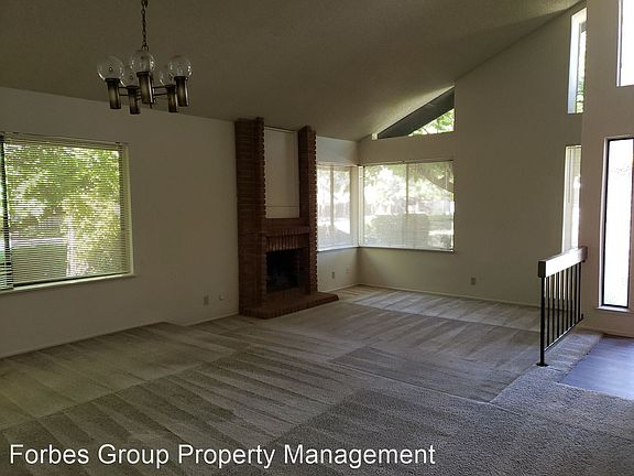 3rd image of 4142 Ashbrook Cir