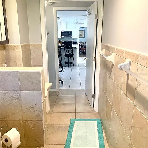 1714 Meadowood St — Photo 28