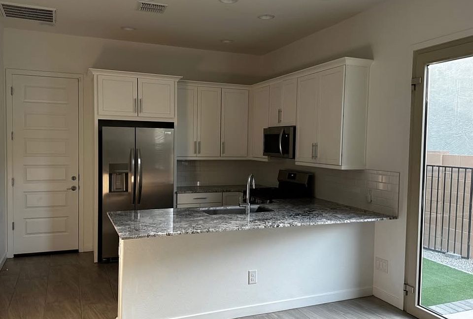 1st image of 4011 W Estes Way #B