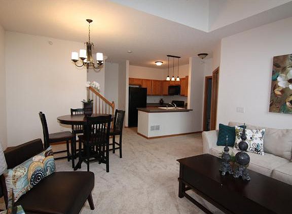4th image of 3513 Abercrombie Ln