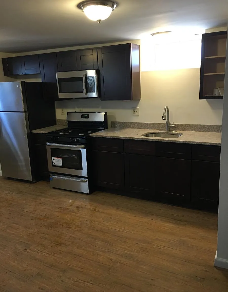 120 Cypress St — Photo 4