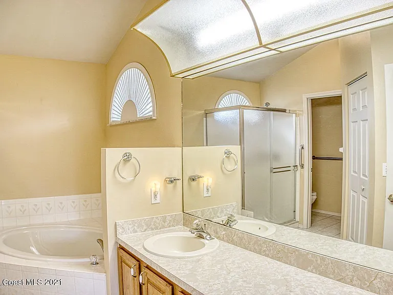 805 Crossbow Dr — Photo 11