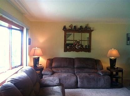 5th image of 622 Boesel Ave