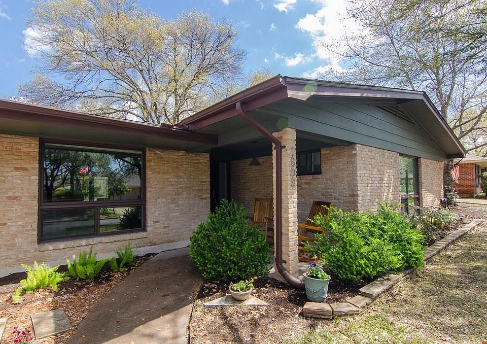 1st image of 1808 Richwood Dr