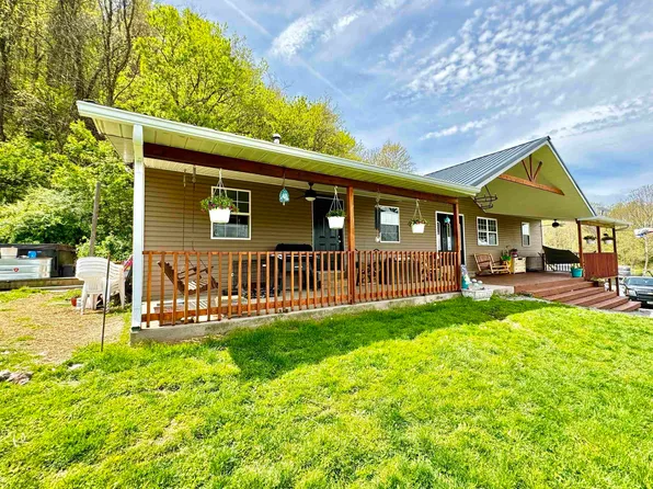 1089 Peel Tree Rd, Volga, WV 26238