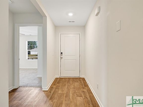 5th image of 132 Cotton Bluff Court