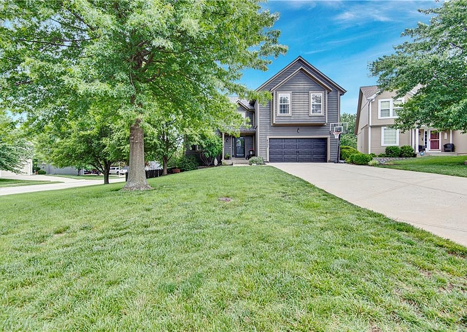 6325 Lakecrest Dr, Shawnee, KS 66218 Zillow