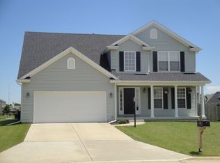 824 Chickory Dr, Champaign, IL 61822