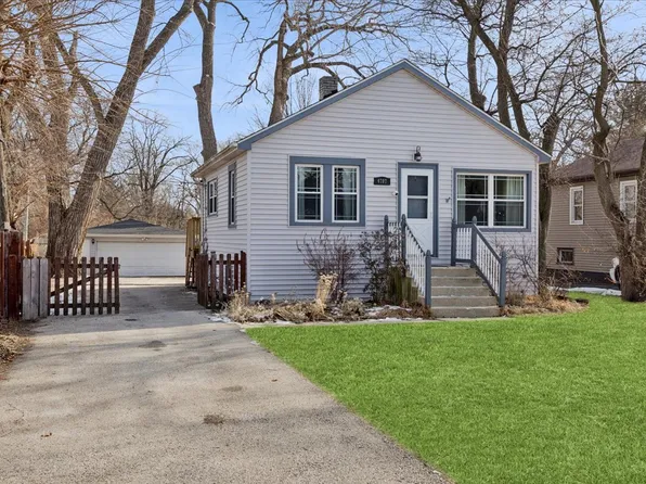 4707 River Dr, Lisle, IL 60532