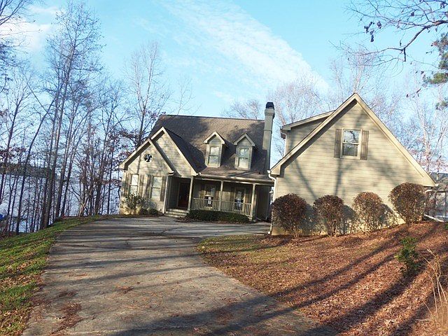 1st image of 1901 Northwoods Dr