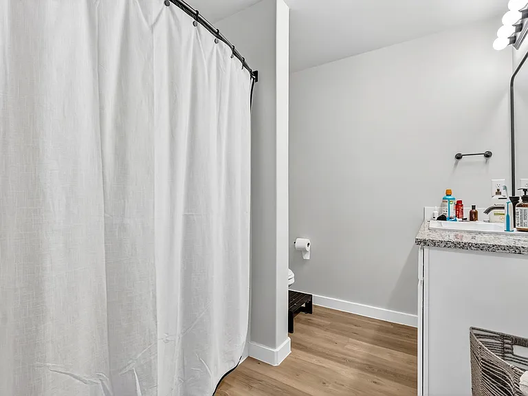 1606 N Dover Ave — Photo 16
