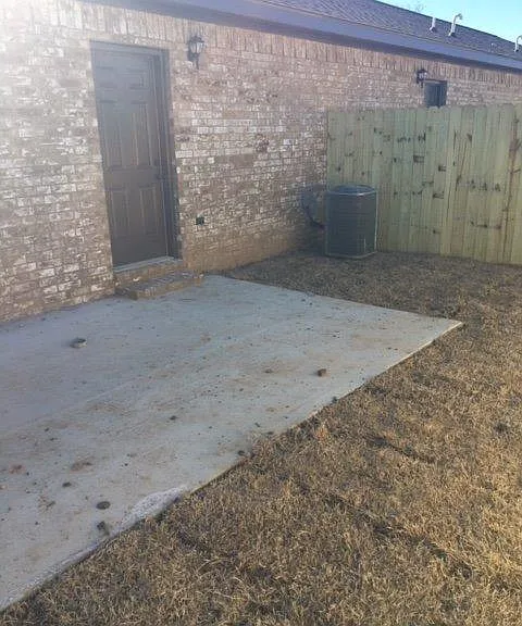 100 Jones Dr — Photo 5