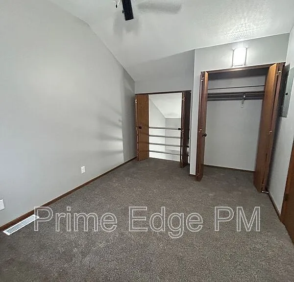 1701 Ridgehaven Ct #5 — Photo 15