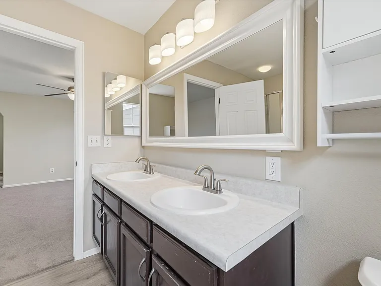 Primary Bathroom double sinks