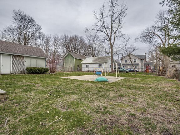 4th image of 729 W Mansion St
