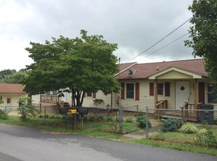 404 Cypress St, Mount Carmel, TN 37645