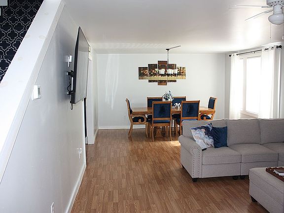 3rd image of 197 Beaver Brook Rd