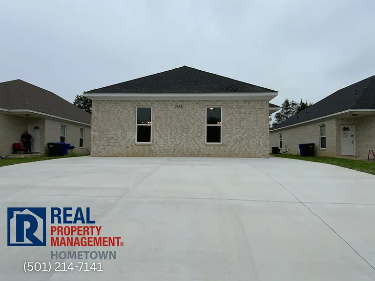 2265 Rosemary Dr #B — Photo 1