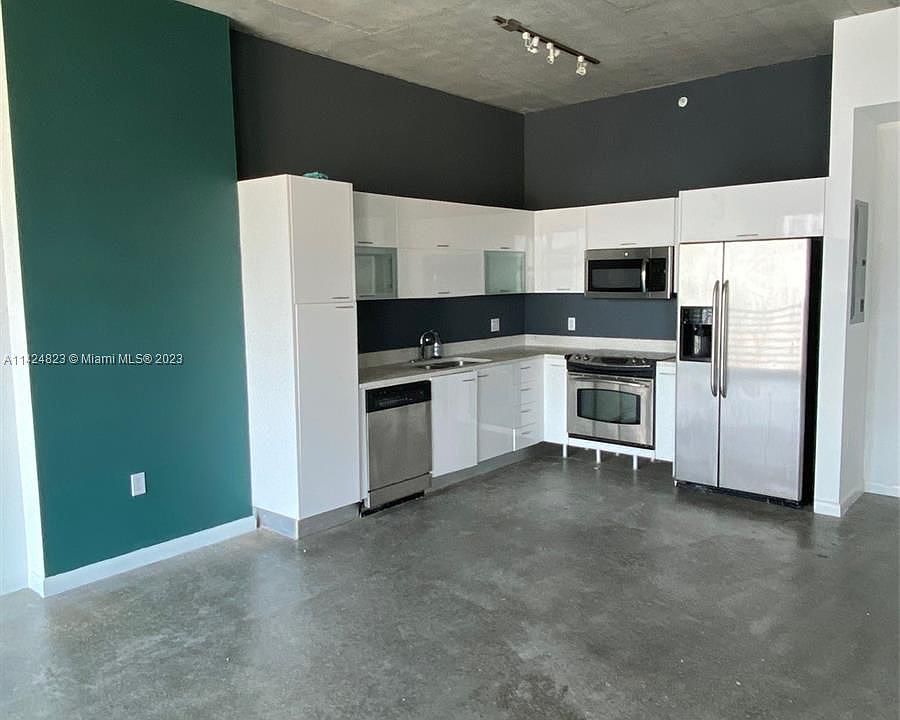 1st image of 133 NE 2nd Ave APT 1707