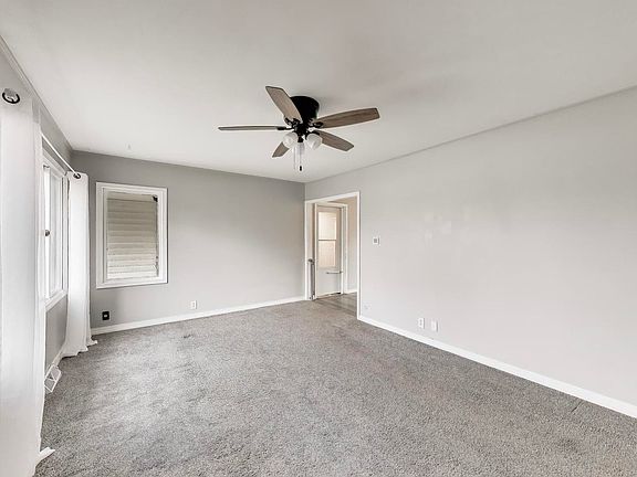 4th image of 239 Maplewood Dr