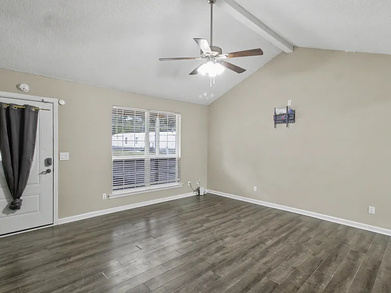 43 Sandy Run Rd SE — Photo 2